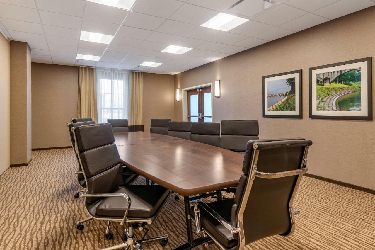 Comfort Suites Camp Hill-Harrisburg West Eksteriør bilde