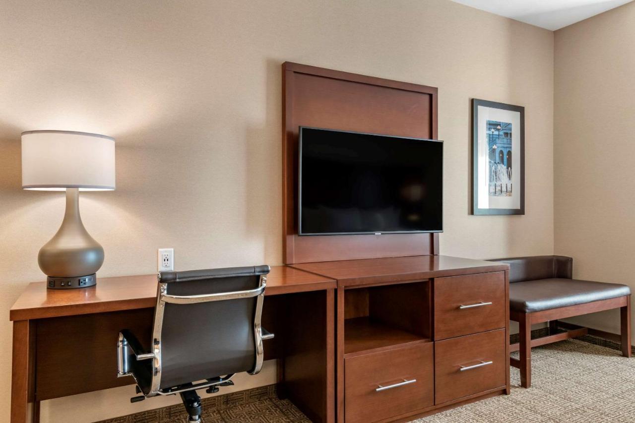 Comfort Suites Camp Hill-Harrisburg West Eksteriør bilde